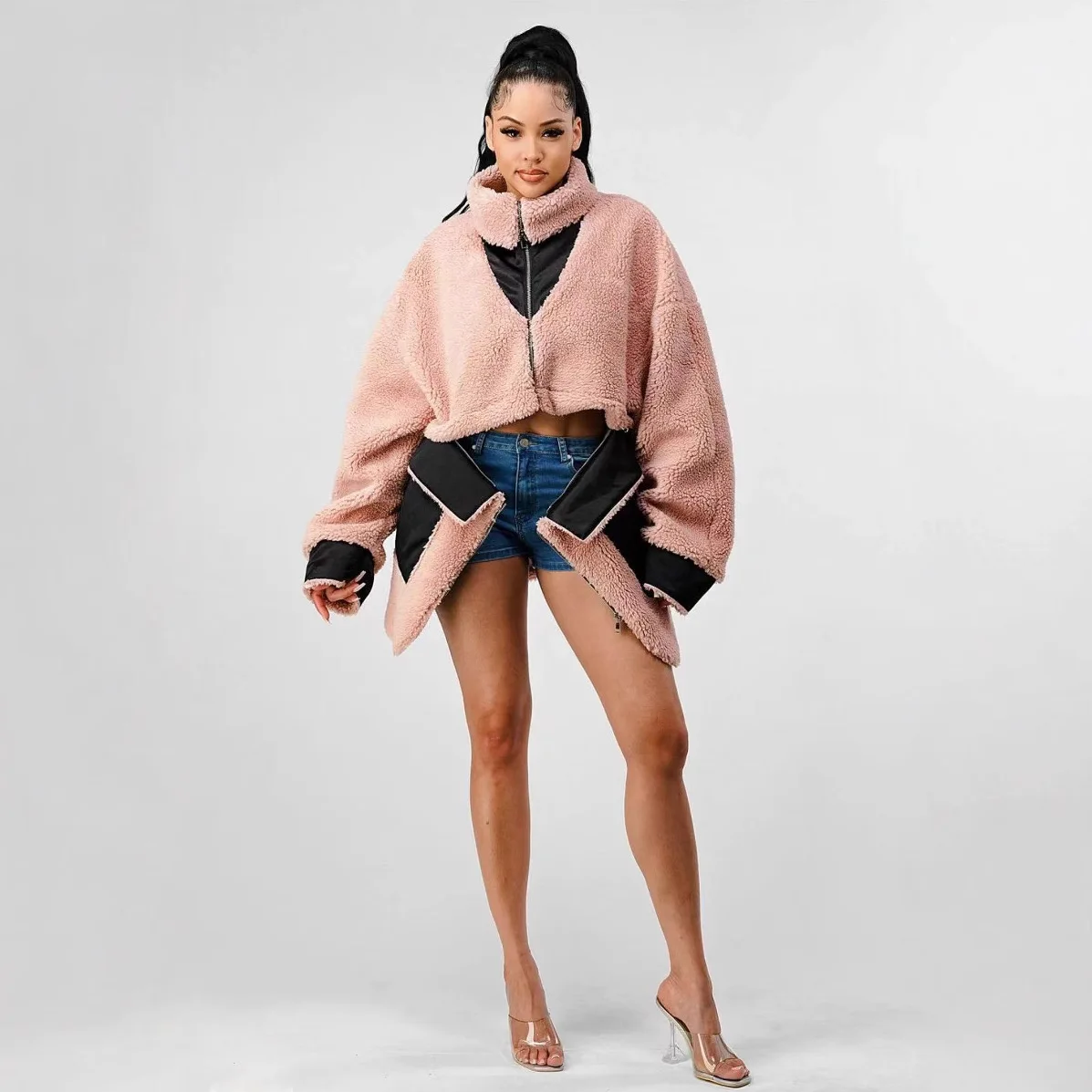 

Женское зимнее пальто из толстой шерсти со съемным укороченным композитным мехом и интегрированным пальто из кораллового флиса