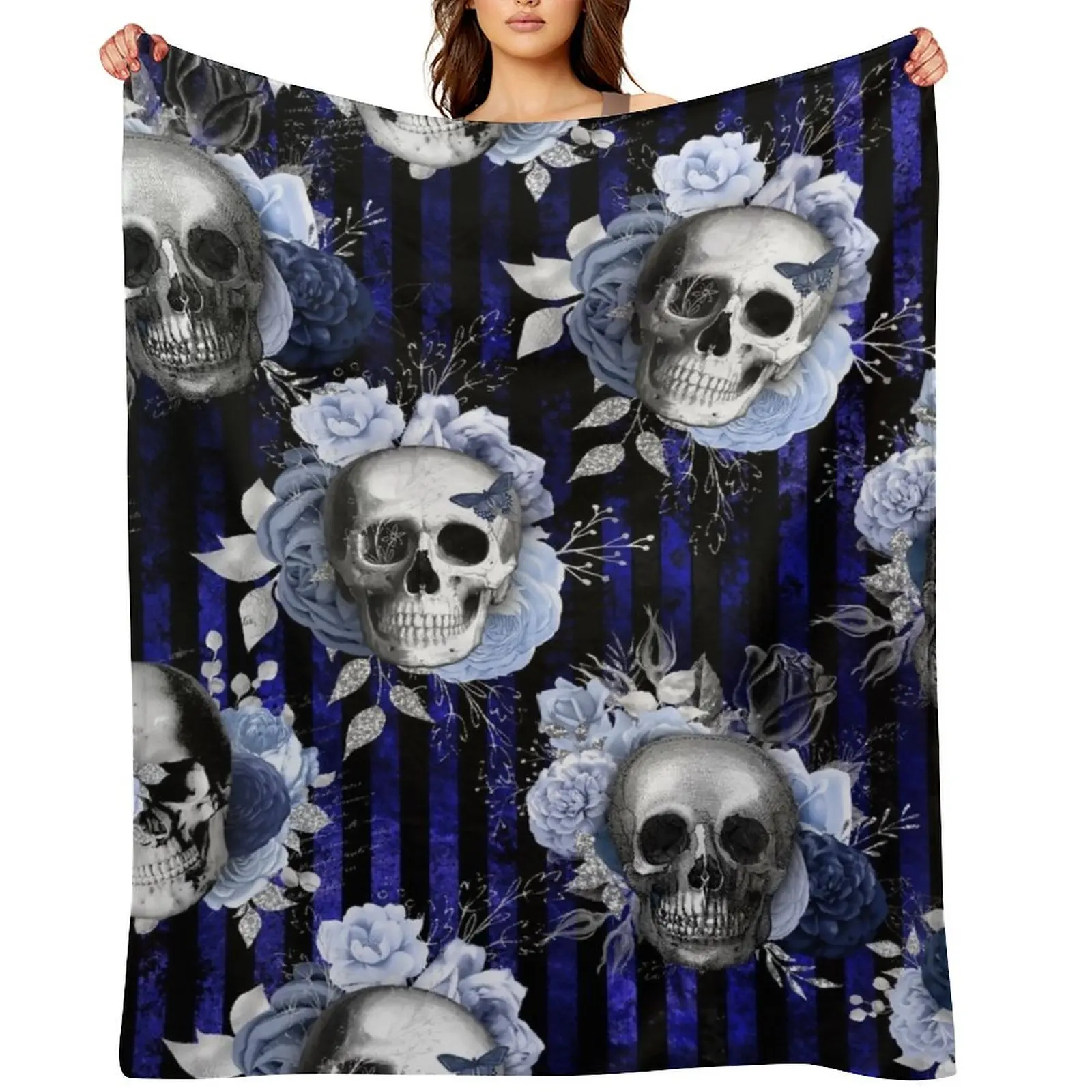 Watercolor Roses and Vintage Skull Mixed Media Pattern. Gothic blue dark beauty. Throw Blanket Retros Soft Beds Blankets