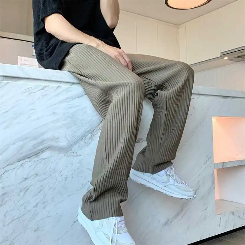 Letnie 3-kolorowe plisowane spodnie męskie modne oversize spodnie lodowy jedwab męskie koreańskie luźne proste spodnie męskie spodnie typu Casual