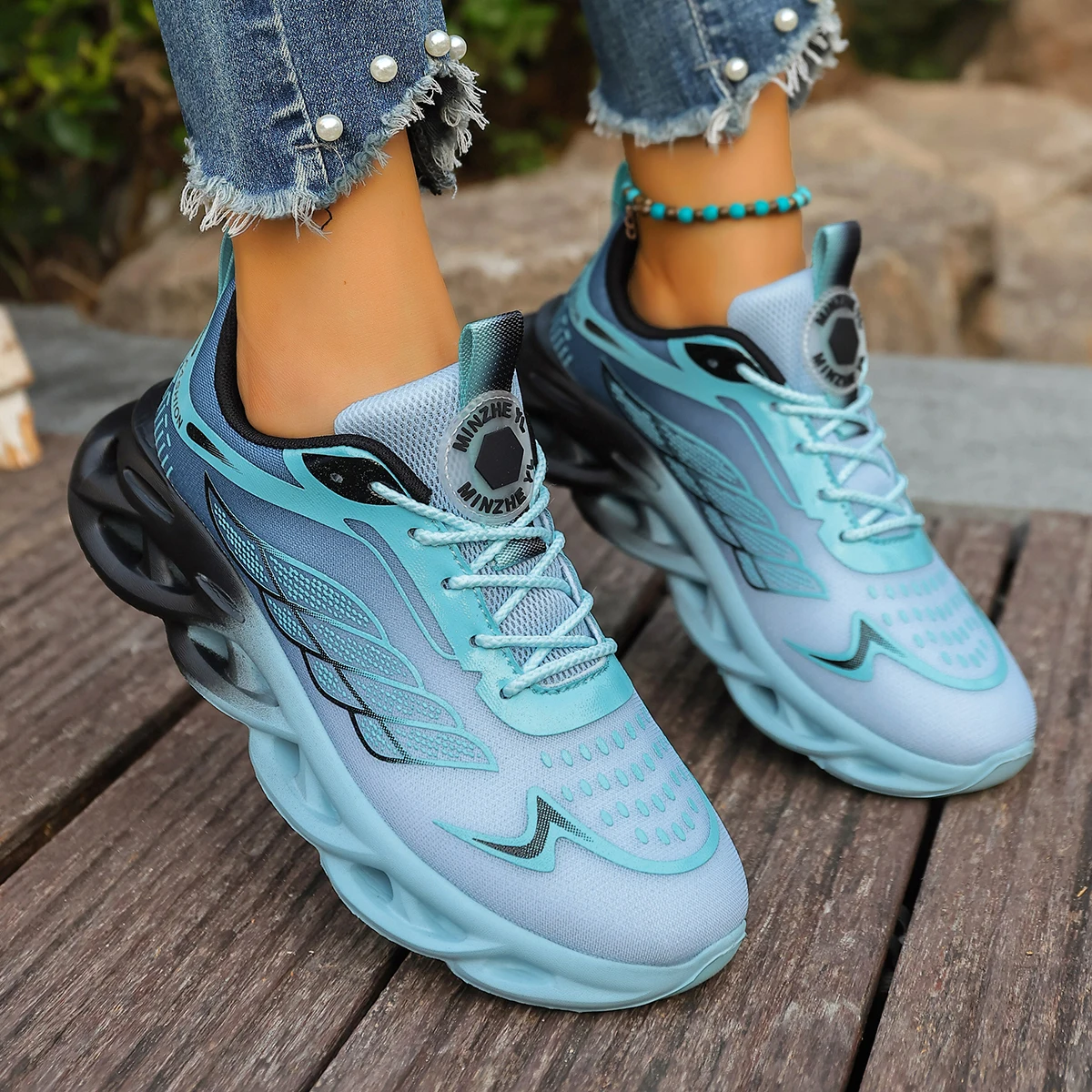 Gradient Color-Blocking Trendy Dad Sneakers High-Elastic Thick-Soled Cushioned Running Shoes