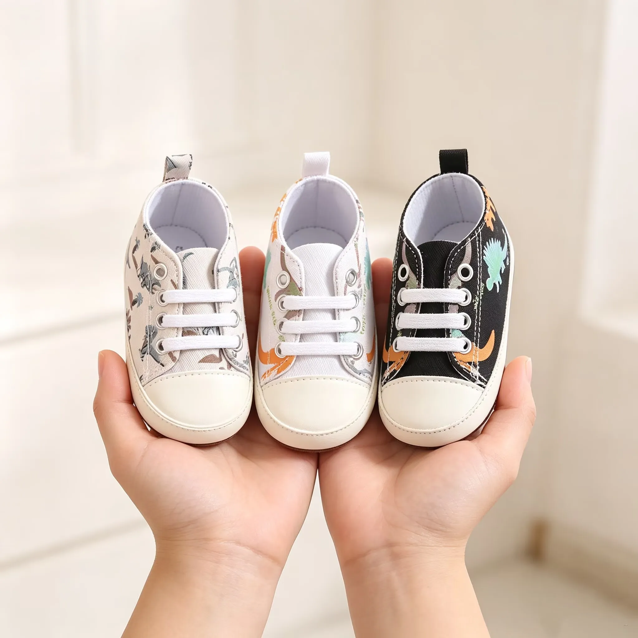Spring and Autumn New Cute Cartoon Pattern Cloth Shoes for Baby Comfortable Soft soled Walking Shoes Suitable for 0-18 Months