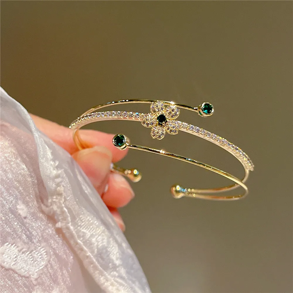 Created Emerald Bangles For Women Adjustable Gold Color Small Flower Design Fashion Party Luxury Accessories Cuff Bracelets