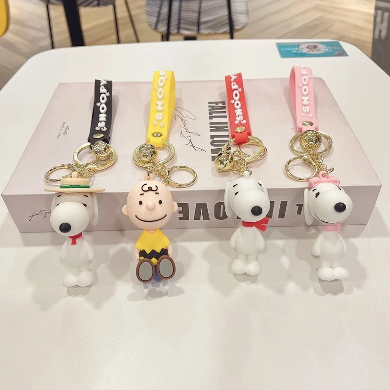 New Cartoon Cute and Exquisite Animal Pendant Schoolbag Accessories Snoopy&Charlie Keychain  Car Key Ring Children's Toy Gift