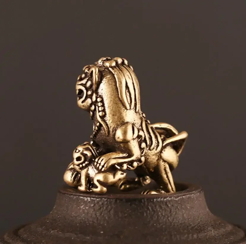 Pure copper zhenzhai lion creative small craft small ornaments