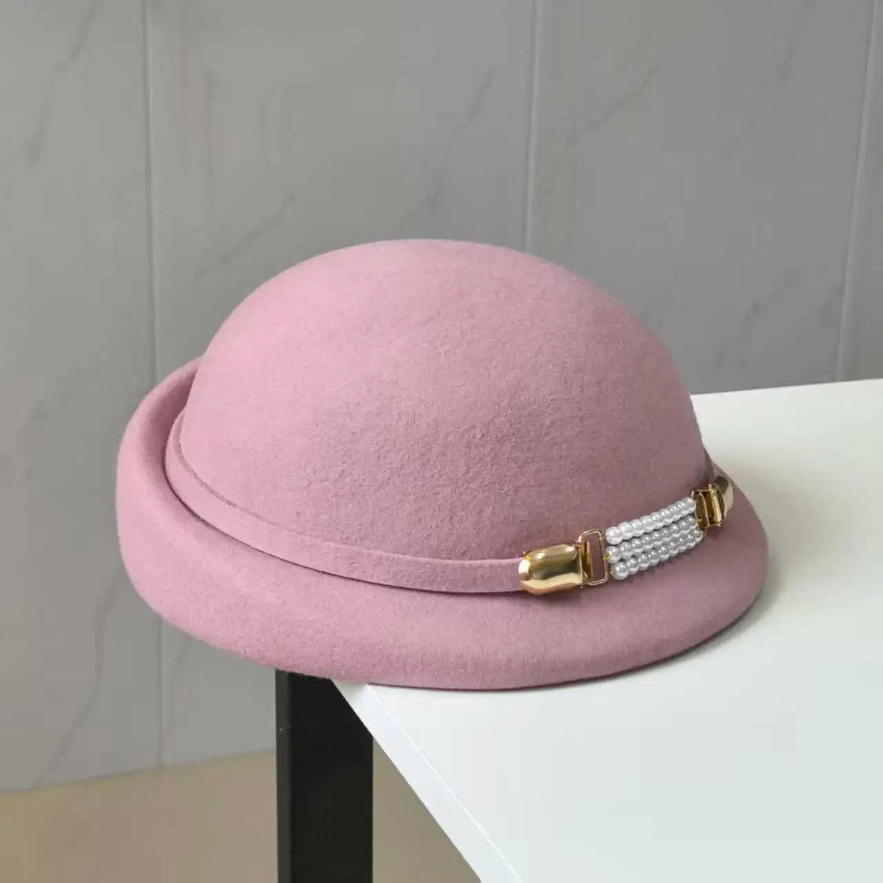 

2025 Autumn Women Pearls Berets Elegant Pure Wool Pink Ivory Blue Painter Cap Cocktail Party Warm Hat Thick Wool Winter Fedoras