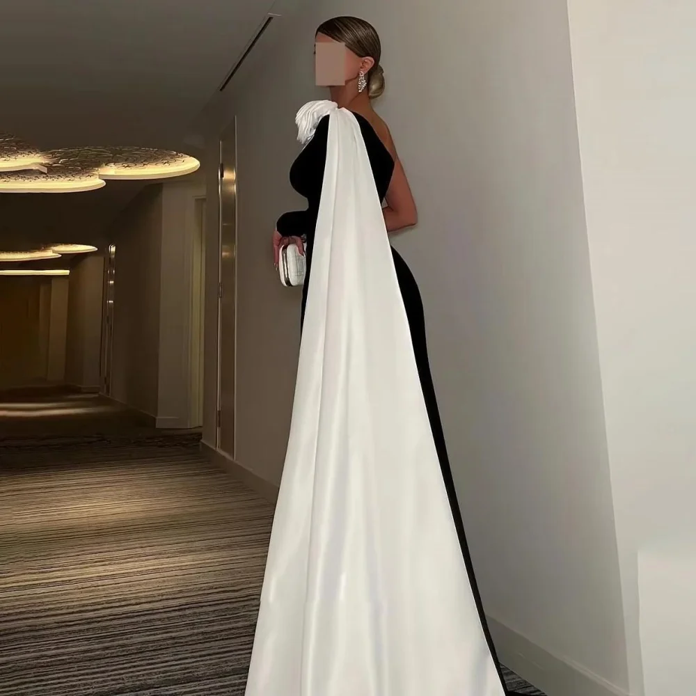 Aangepaste prachtige zeemeermin ruches vrouwen galajurk charmante een schouder vloerlengte feestjurk bloem vrouwen avondjurk