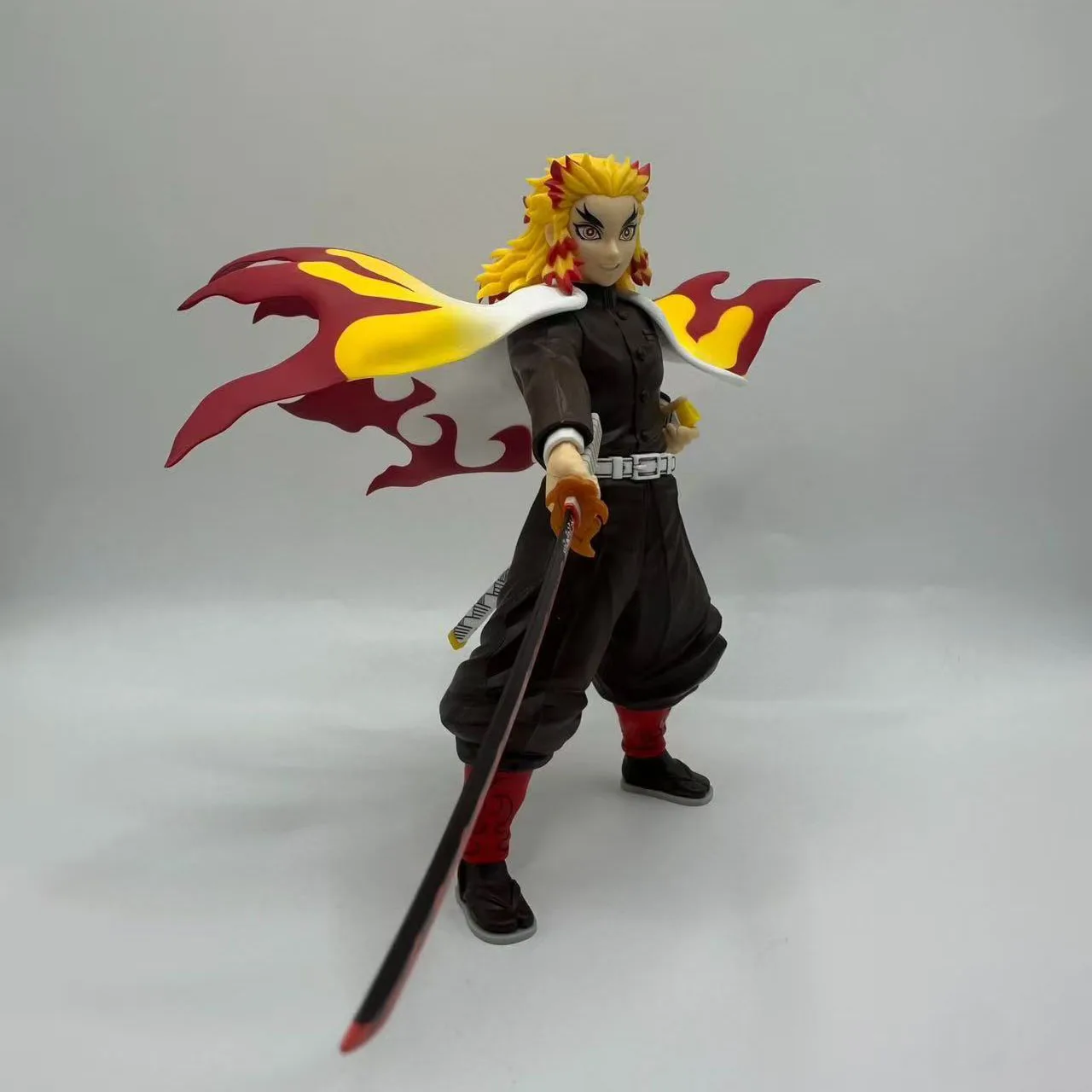 

Bandai - Original Plastic Figurine DEMON Slayer Rengoku Kyoujurou Assembly Model New Off -open Office Ornament Toy Gift in Stock