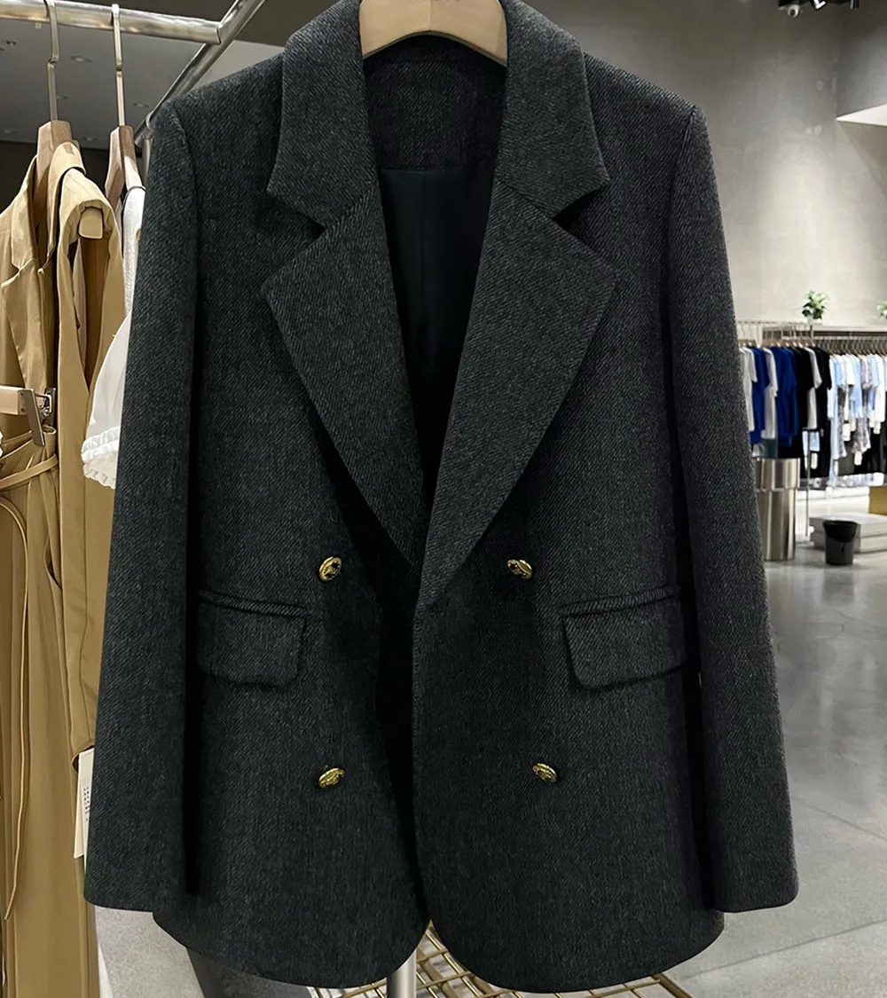 

Женская куртка Темно-серый шерстяной костюм Женское пальто Элегантный модный стиль Хепберн Высококачественный темпераментный костюм средней длины для женщин