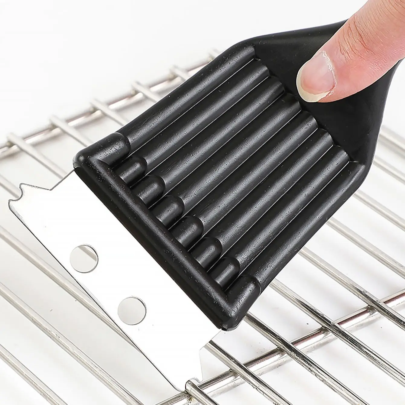 1 pc- Stainless steel wire baking brush, barbecue stove cleaning brush, grill rack cleaning brush, blade, two in one