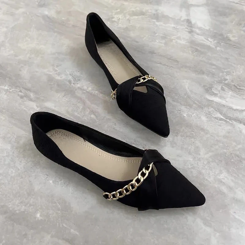 Sharp pointed single shoe women's soft sole 2025 new summer small fragrance style black flat bottom versatile women's shoes