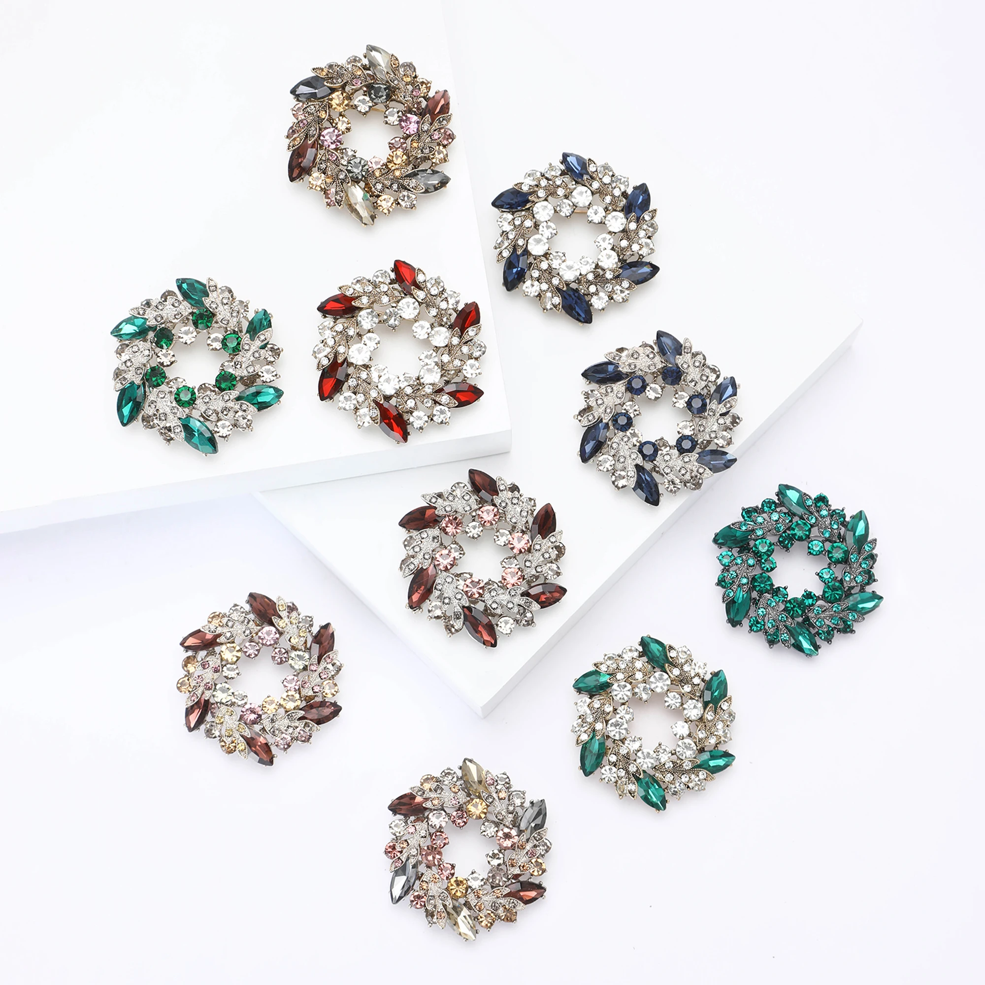 Rhinestone Wreath Brooch for Women Unisex Gemstone Wheat Ear Glass Plant Pin Event Party Backpack Decoration Clothes Accessories