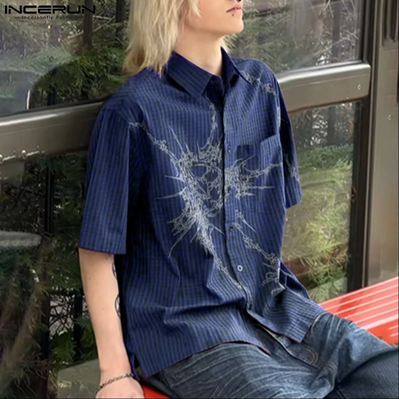 

INCERUN Мужская рубашка в клетку с принтом и лацканами с коротким рукавом, свободная мужская одежда, летняя уличная одежда, модные повседневные рубашки 2025 года, мужские топы