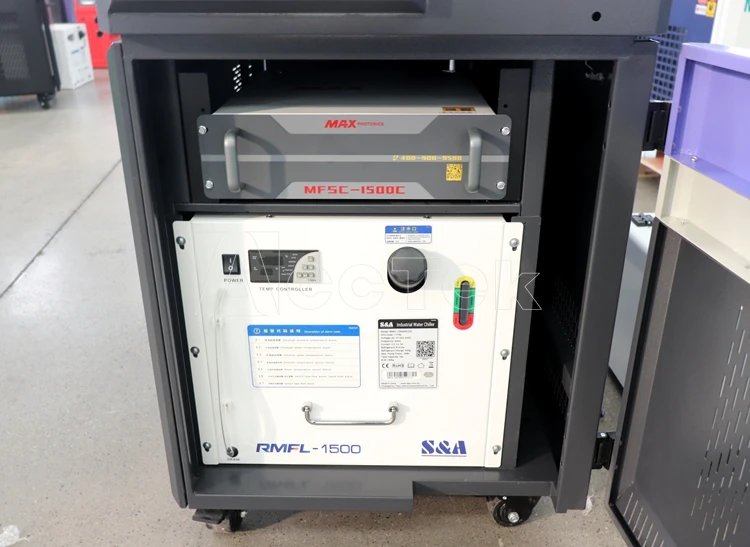 Handheld 2000W Laser Welding Machine 4 IN 1 Welder Cleaner 3KW for Metal Welding Cleaning Cutting 220V 1-Phase
