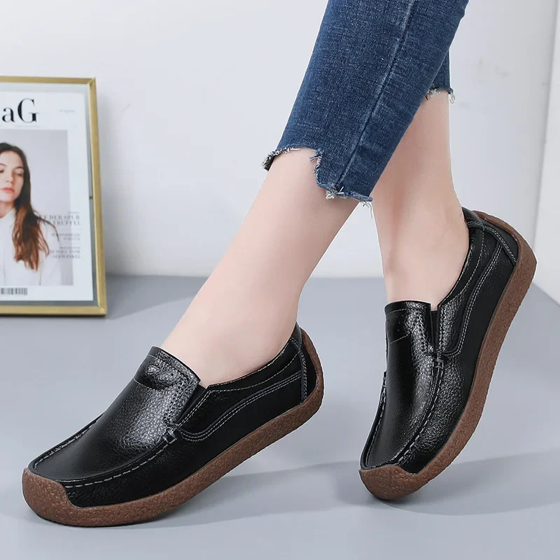 Genuine Leather Women\'s Casual Shoes Leisure Sneakers Women Luxury Brand Slip-on Loafers Female Soft Moccasins Zapatos De Mujer