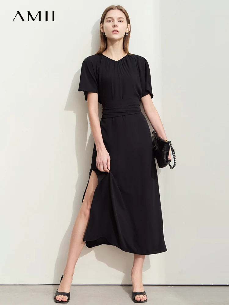 

Amii Minimalism 2024 Summer New Elegant Dresses Commuter V-neck Lace-up Loose Trendy Long Women's Pleated Chic Dress 12452063