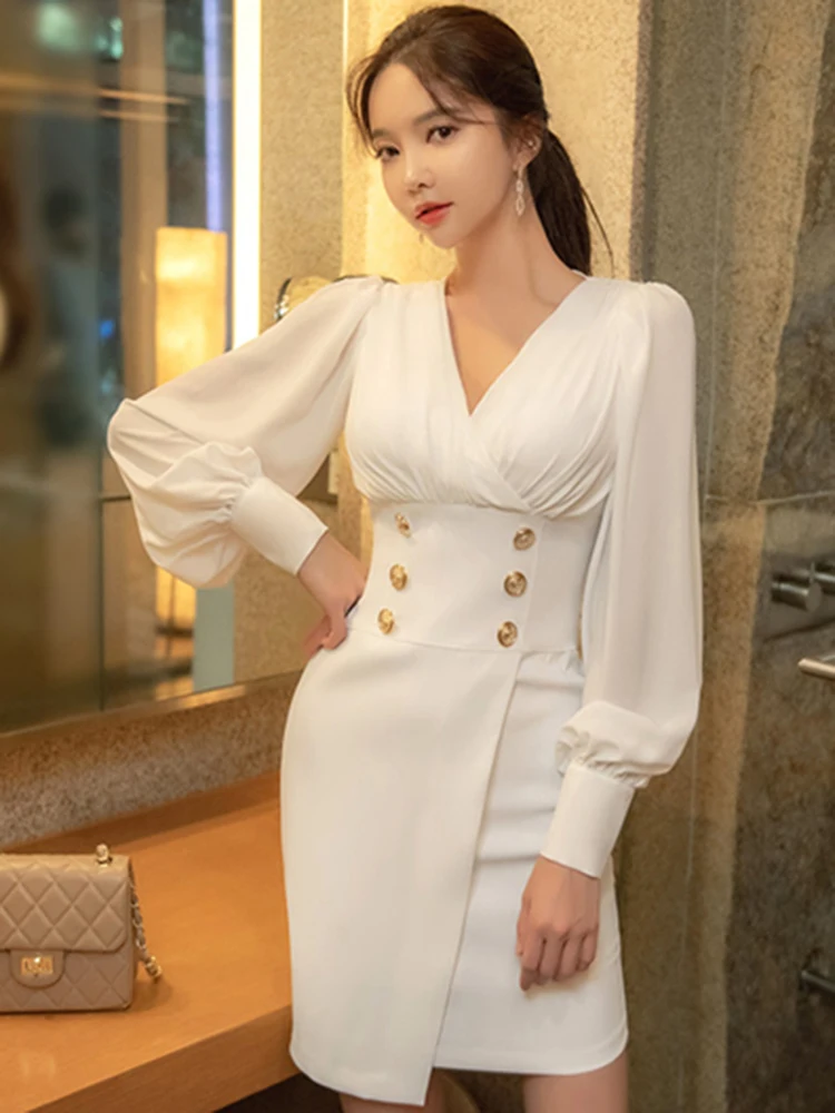 Career Office Lady Dress Black White V-Neck Lantern Sleeve High Waist Double Row Decorative Buckle Tight Fit Elegant Party Dress