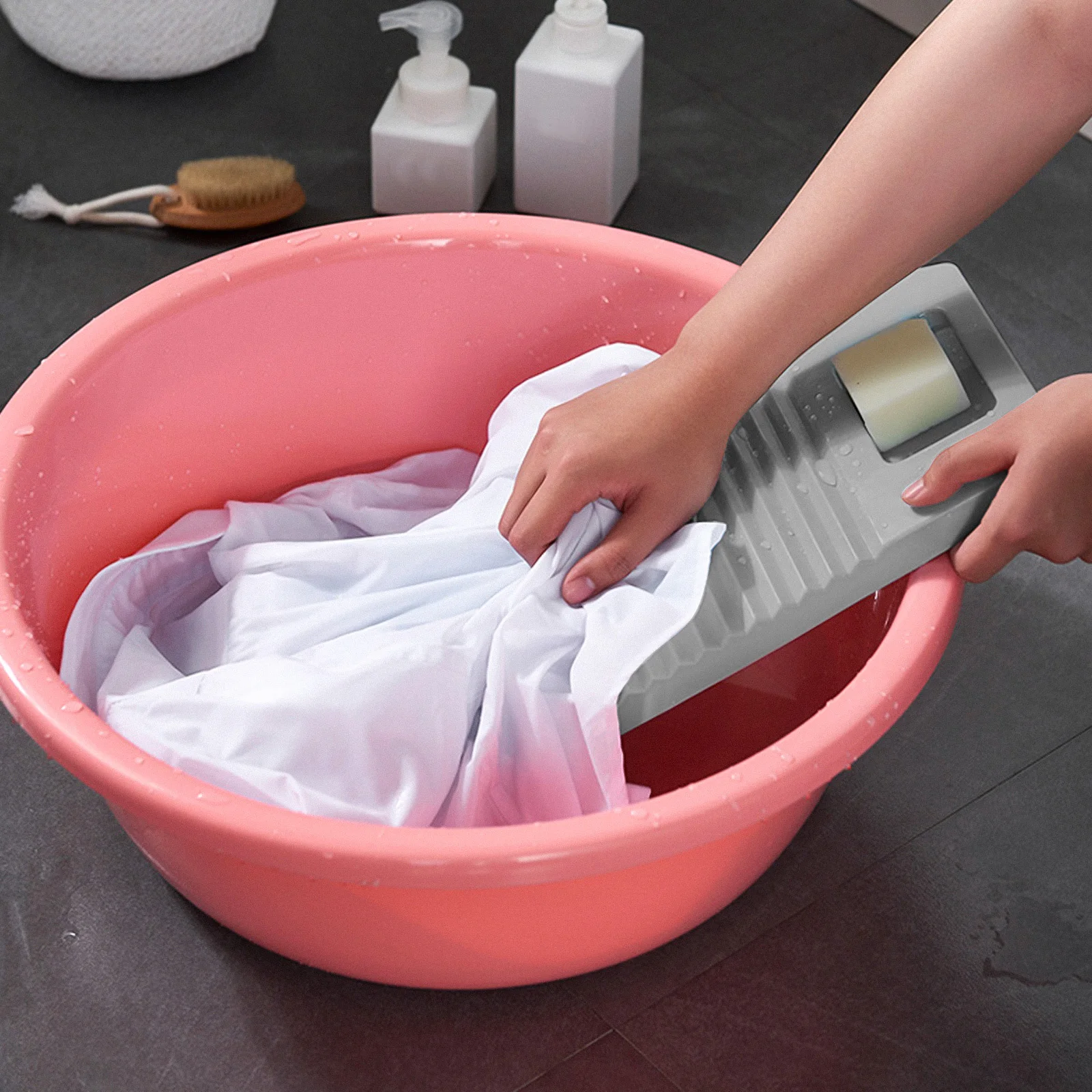 

1Pcs Plastic Washboard High Toughness Household Clothing Washing Board Laundry Washboard Laundry Wash Board Household Furniture