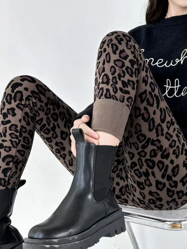 Leopard Print Velvet Leggings Women Slim High Waist Retro Fashion Leggings 2025 Autumn and Winter New Keep Warm Nine-point Pants