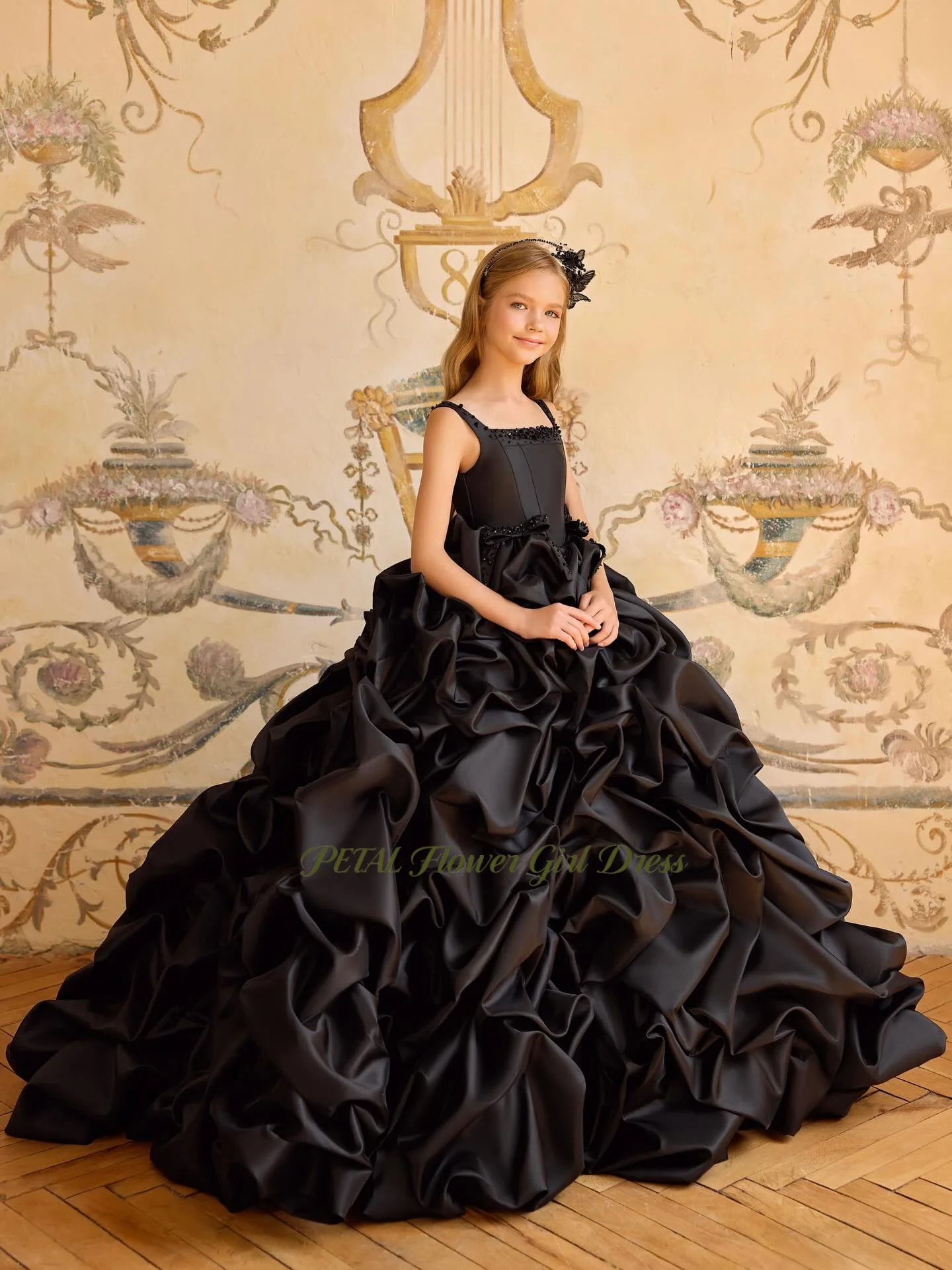 

Petal A Line Flower Girl Dress with Ruffles Square Neck Kids Birthday Party Dress Beading Princess Girls Dress Customized