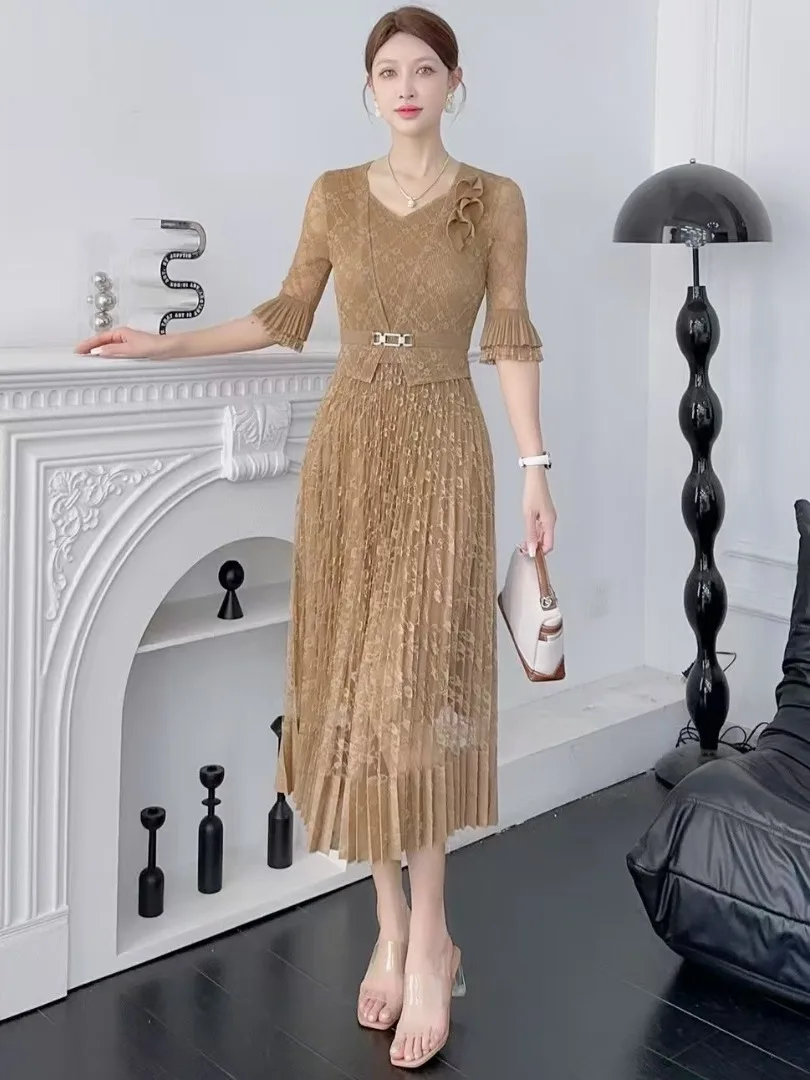 High-End Lace Pleat…