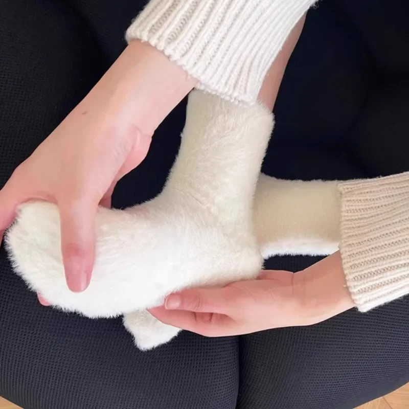 Winter Women Mink Velvet Socks Harajuku Thicken Plush Soft Warm Middle Tube Sock Elastic Home Sleep Thermal Floor Fluffy Sock