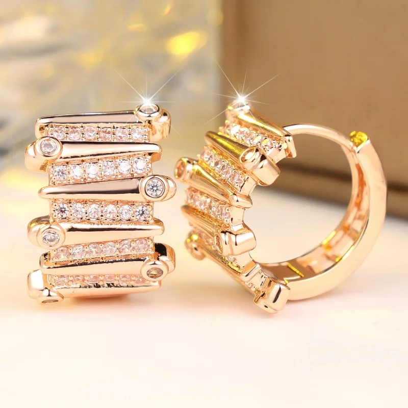 2026 New Light Luxury Geometric Multi-layer Full Zircon Ear Buckle Women's Staggered Ladder Style Attending Banquet Accessories
