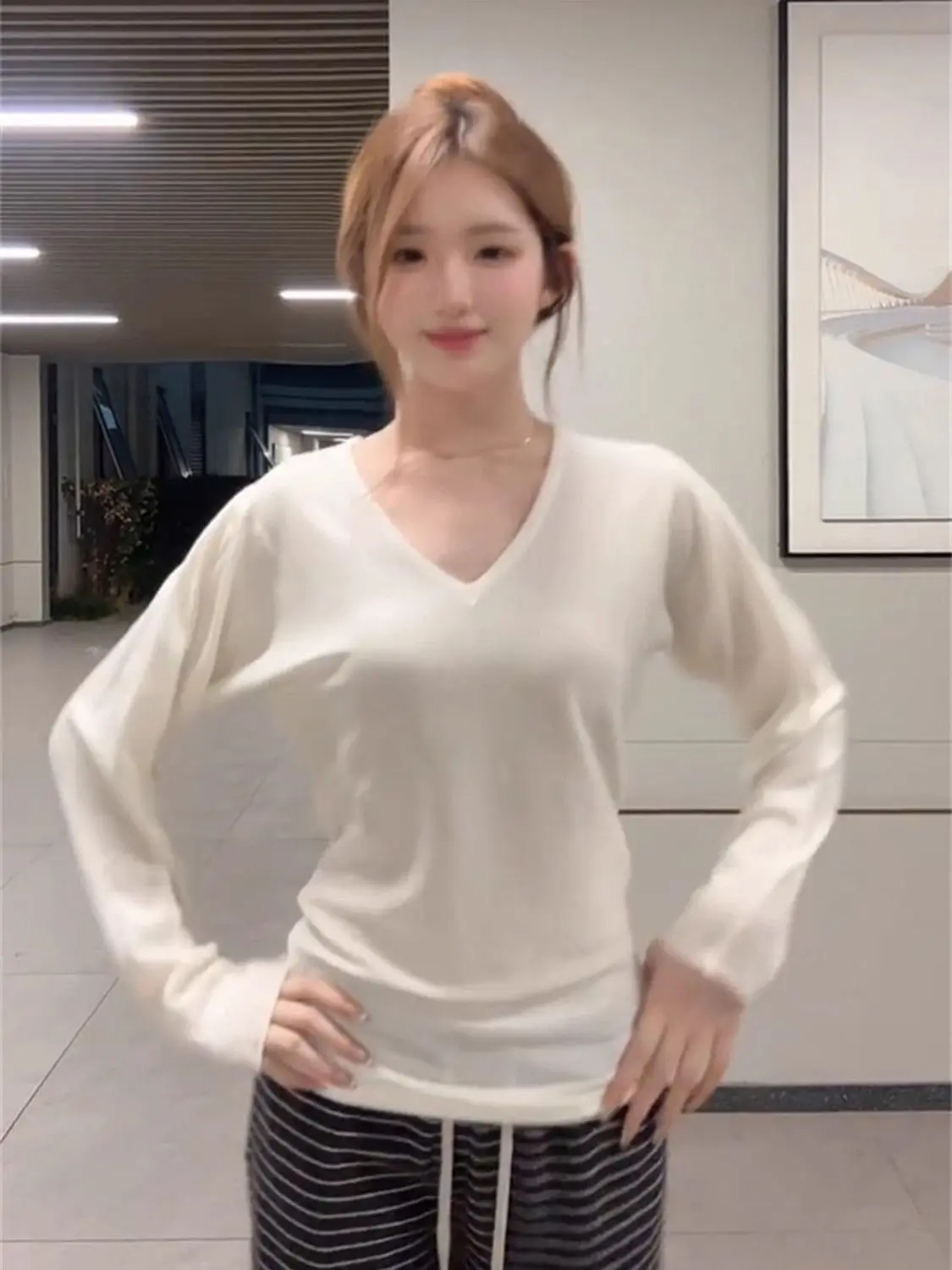 

Женские хлопковые свитера-пуловеры с воротником-хомутом, расклешенными рукавами, ангорой, термоэффектом, для пляжа, офиса, вечеринок, с вышивкой, в стиле бойфренд