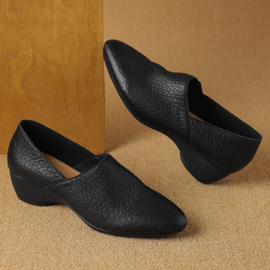 Décolleté con tacco a zeppa slip-on a punta in vera pelle da donna tacco basso spesso 4.5cm scarpe con tacco morbide e comode di alta qualità calde