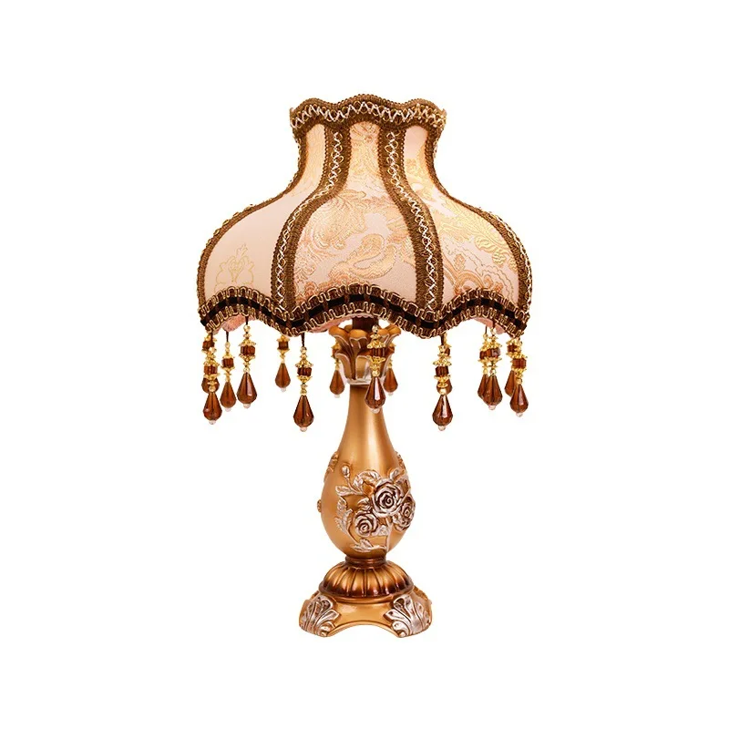 

European bedside lamp, American bedroom living room lamp, neoclassical art fabric wedding decoration gift desk lamp