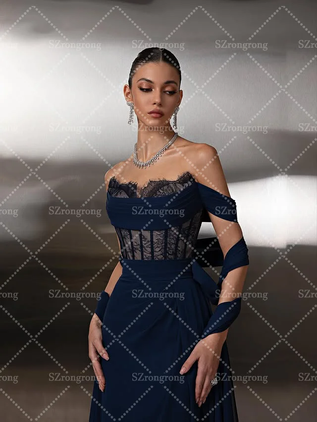 Custom Made Graceful Boat Colalr Pleated Sheath Formal Evening Party Gown Backless Lace Long Bridal Prom Dress with Sweep Cout