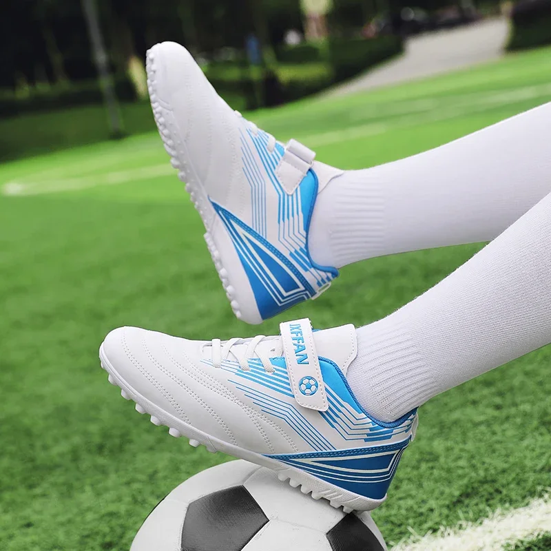 Lightweight Supportive Men Football Sneakers Breathable Anti Slip Spike Outdoor Training Sports Running Shoes