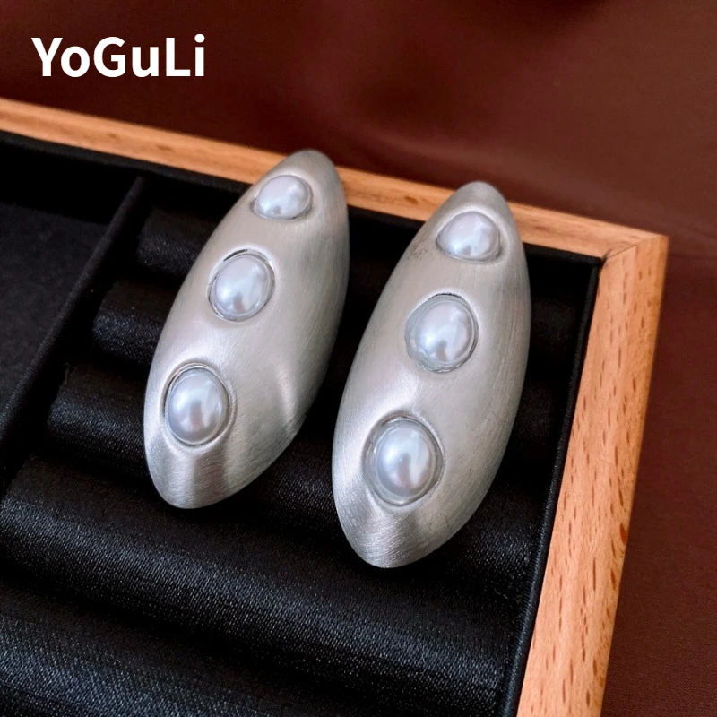 

Fashion Jewelry European and American Design Metal Oval Earrings For Women Party Gifts Cool Trend Ear Accessories Hot Selling