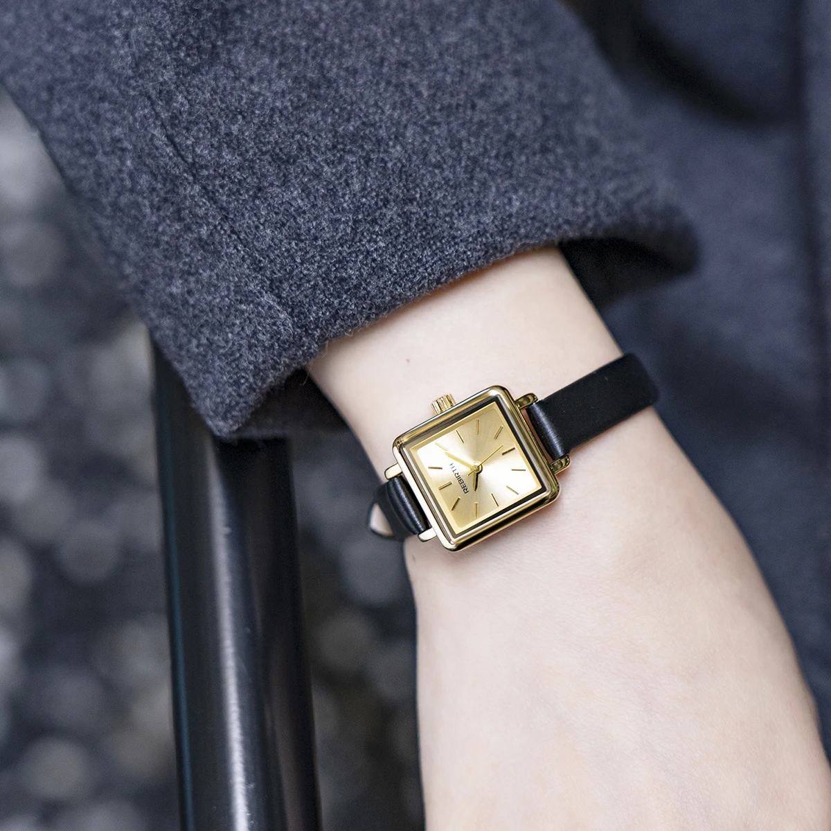 Simple, Casual and Versatile Small Square Quartz Watch