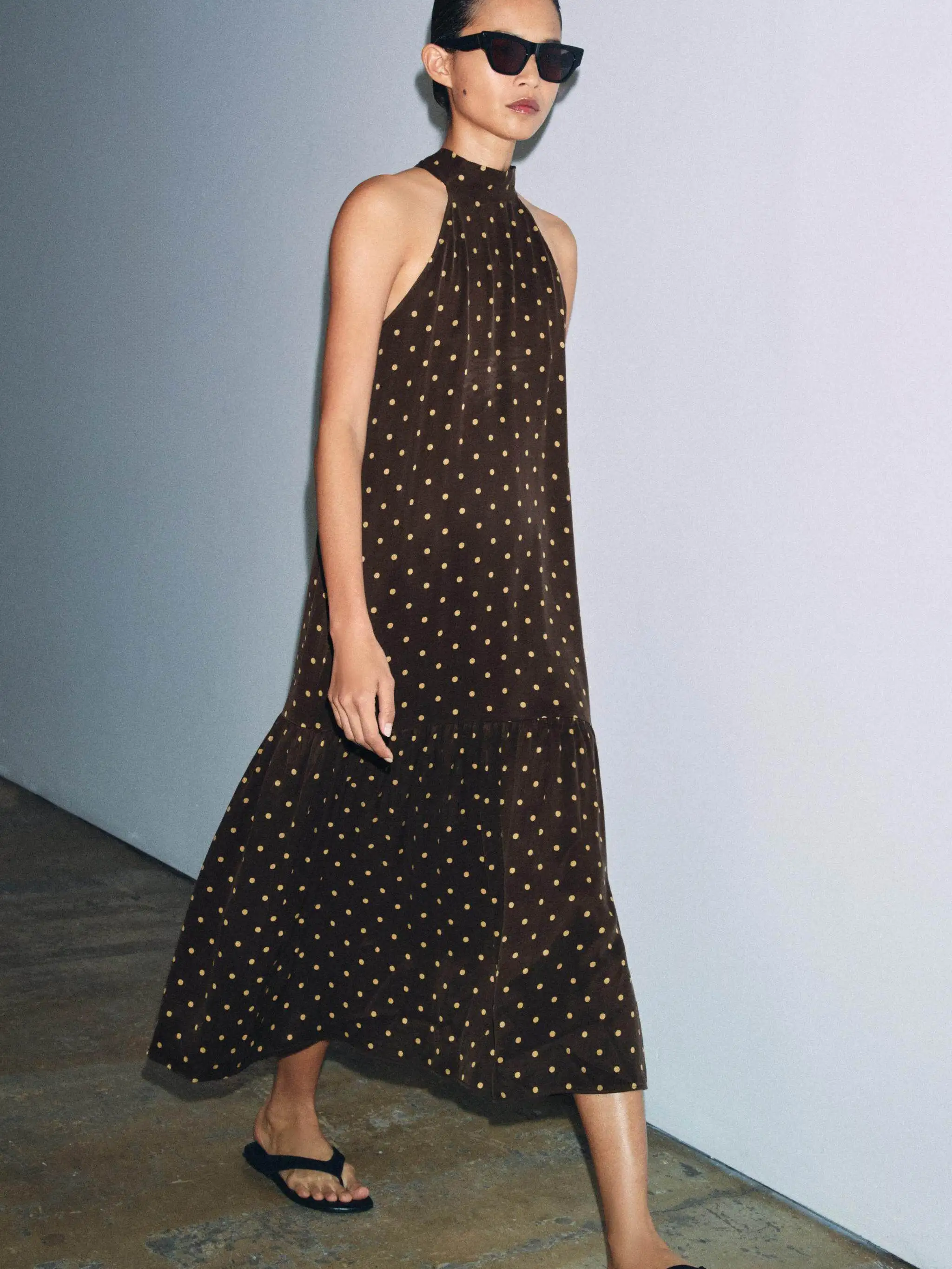 

New Summer Vintage Women's Dress Shoulder Bared Neckline Gingham Print Sleeveless Fashionable And Elegant Female Clothing