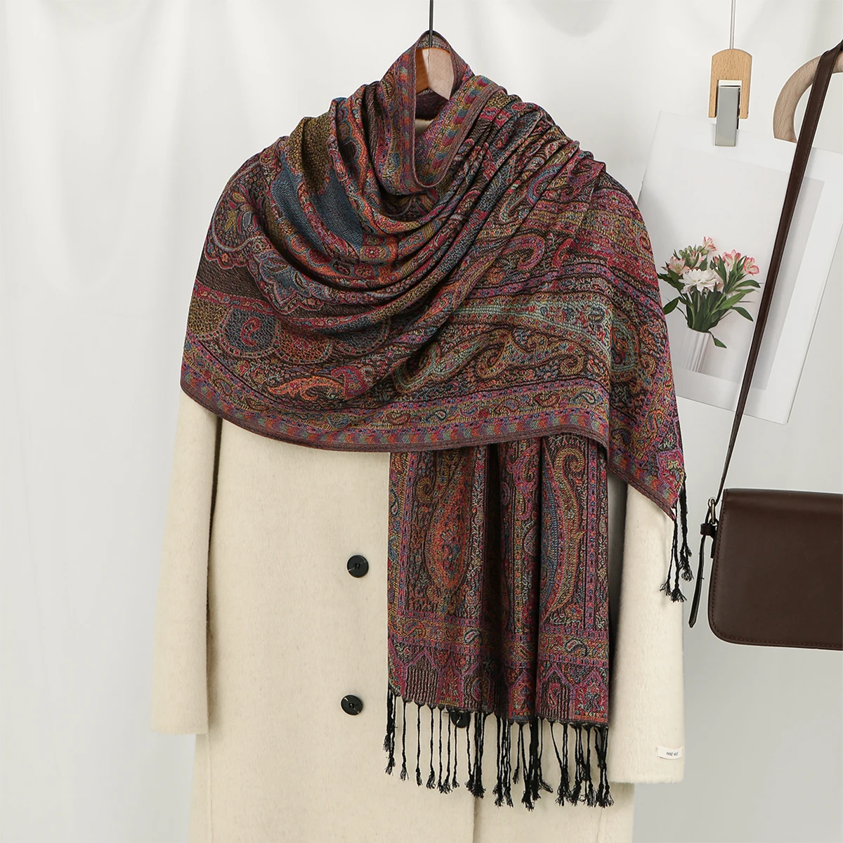 Paisley Tassels Pashmina Shawl Woman Warm Scarf Muslim Hijabs Fashion Long Wraps Thick Scarves Female Cape Headscarf 184*71cm