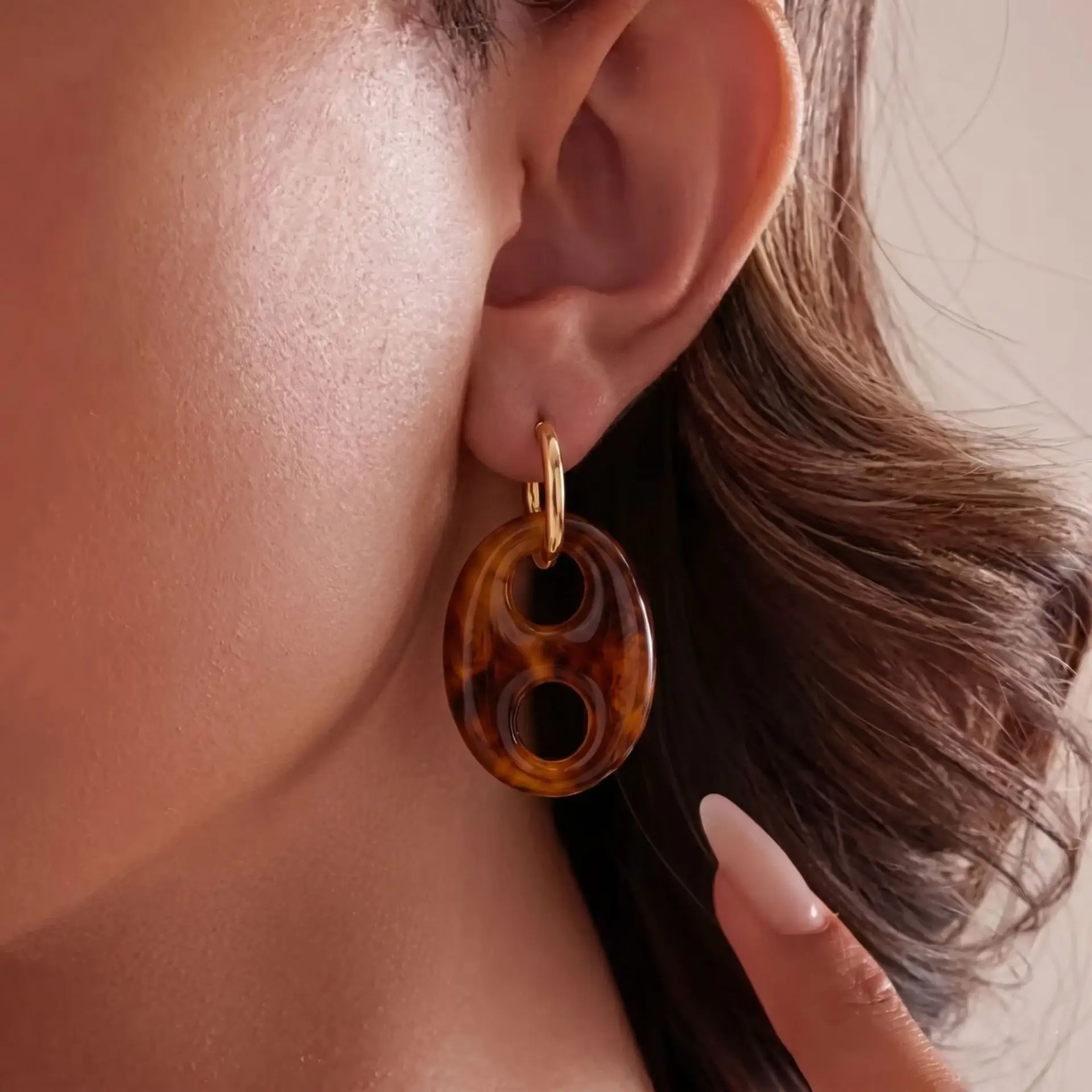 French Style Stainless Steel Tortoise Brown Resin Hollow Oval Earrings For Women, Elegant Daily Wear Drop Earrings Jewelry Gift