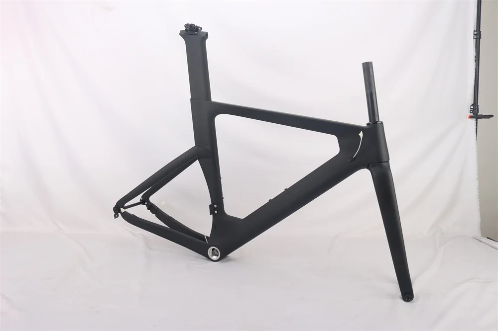 จักรยานเสือหมอบราคาโรงงาน ลดราคาพิเศษ โครงคาร์บอน T800 BSA68 (รองรับ DI2) ระบบดิสก์เบรก ขนาด 49/51/54/57 ซม.