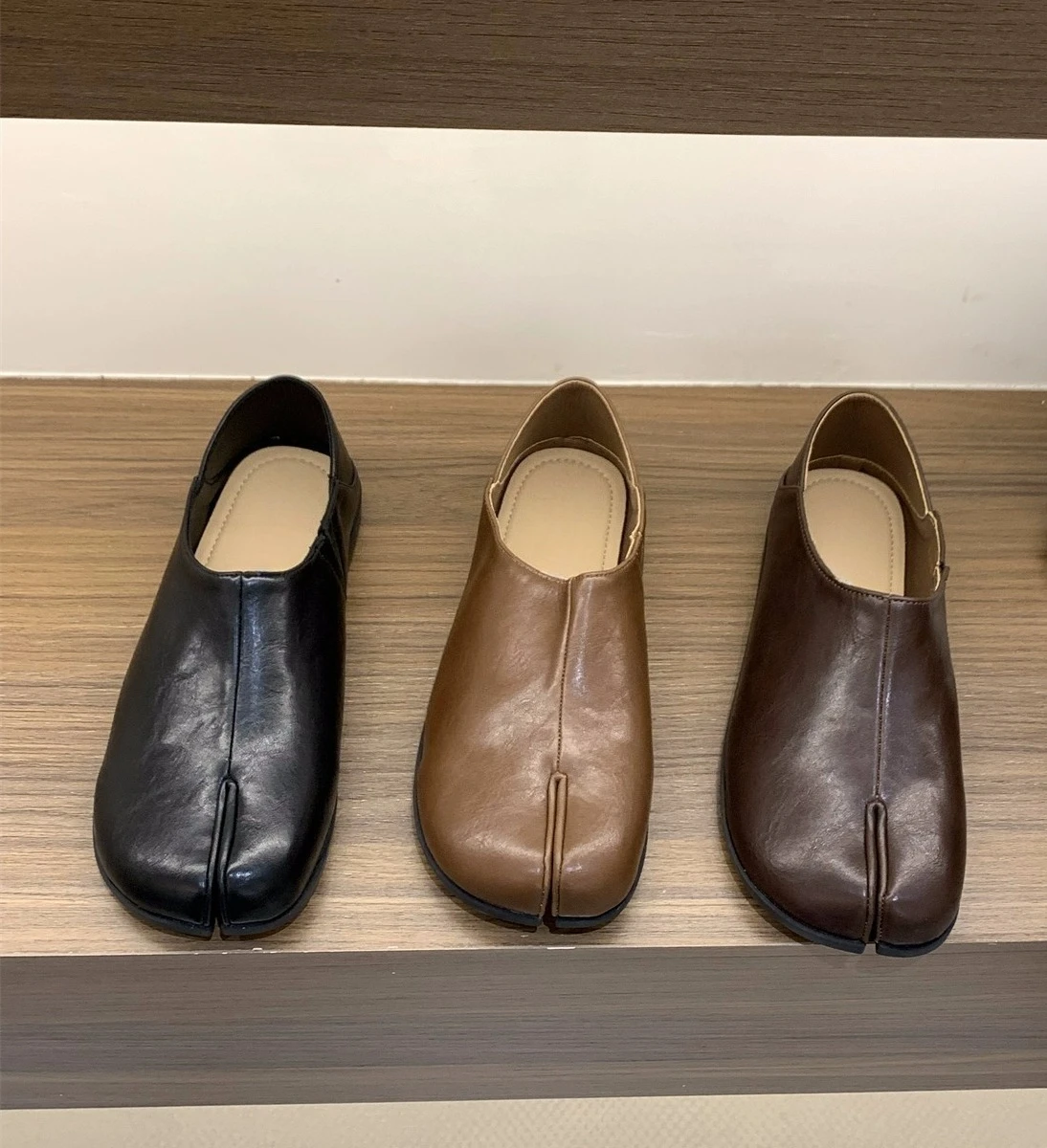 Flat-bottomed split-toed pig's trotters, single shoes, women's shoes, new spring and autumn one-pedal