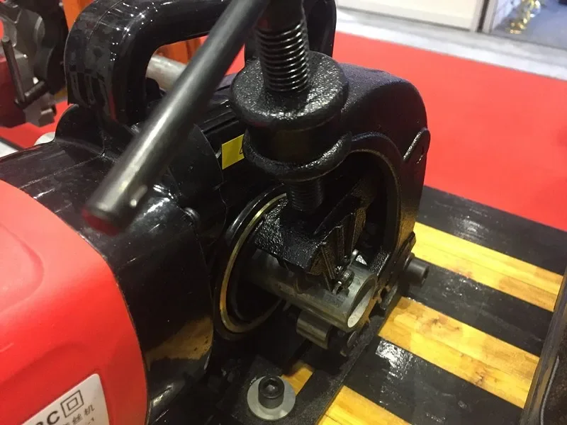 Pengulir Pipa Elektrik 2 Inci Pegangan Tangan-Harga Bagus