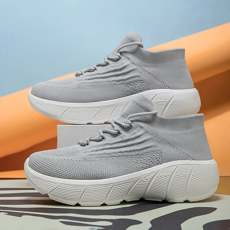 

New Autumn Sports-style Casual Shoes, Men's and Women's Identical Mesh Running Shoes, Soft-soled Fly-knit Socks Shoes