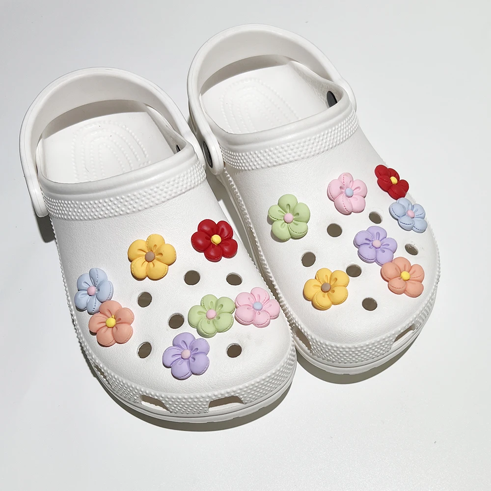 

14PCS Colorful Resin Daisy Flowers Shoe Charms Set Designer Garden Shoe Sandals Slippers Decoration Accessories Bu