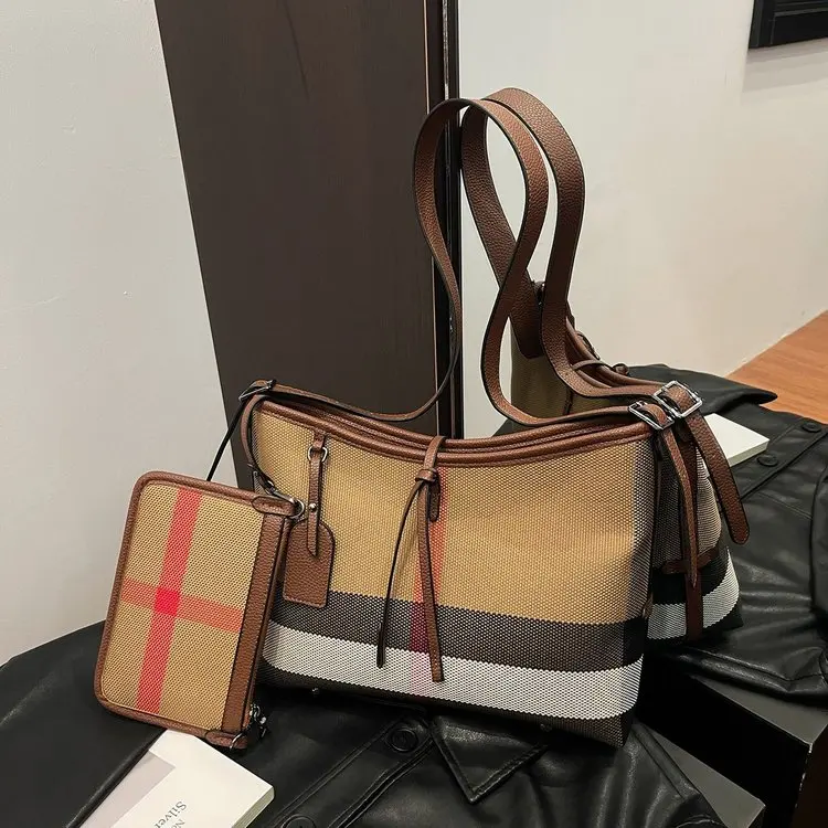 

2025 French Plaid Shoulder Bag Women's Luxury, Large Capacity Small Square Crossbody Purse for Office Commuting&Daily Essentials