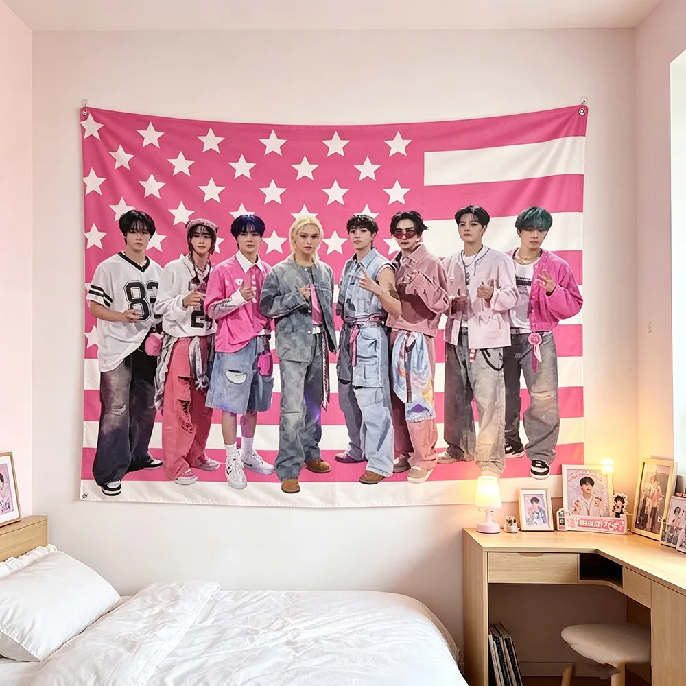 Wall Tapestry, Pink American Flag Aesthetic Wall Hanging for Teen Room Decor Pink US Flag Rock Band Portrait Wall Hanging Tapestry youth style ideal gift choice easy installation great for bedroom