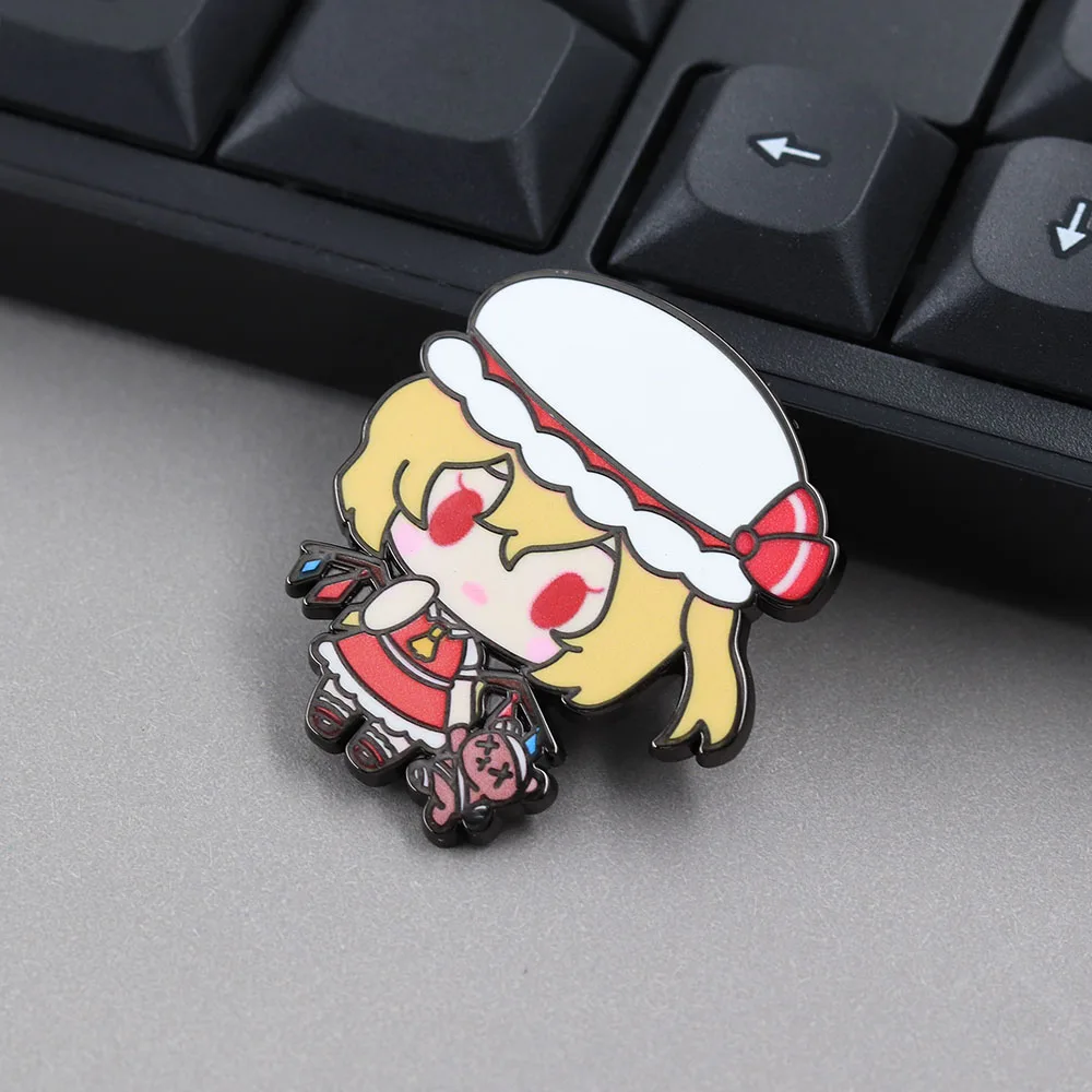 Touhou Project Flandre Scarlet Emaille-Pins Niedliche Anime Flandre Broschen Kawaii Vampirmädchen-Abzeichen Rucksack-Anstecknadel Fangeschenk – Detail 10