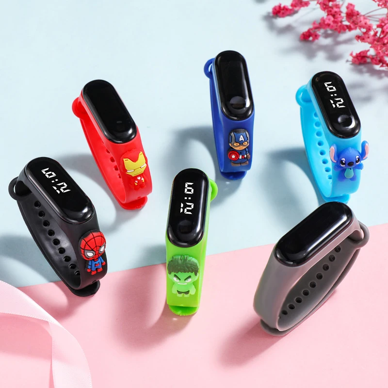 Relojes de moda Spiderman Iron Man para niños para niñas Mickey Minnie Mouse Stitch LED reloj para niños juguetes reloj Digital resistente al agua