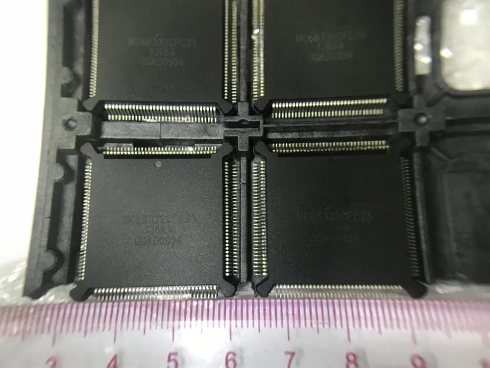 2 шт./партия, оригинальная модель высокого качества, модель MC68332CFC25 1J66A MC68332 32-BIT, микроконтроллер, PQFP132