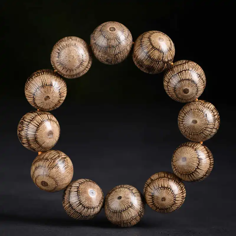 

Xiaoye Buys Hemp Vine Buddha Beads, Eagle Eye Bracelet, Grimace, Sky Eye Men's Bracelet, Gift.