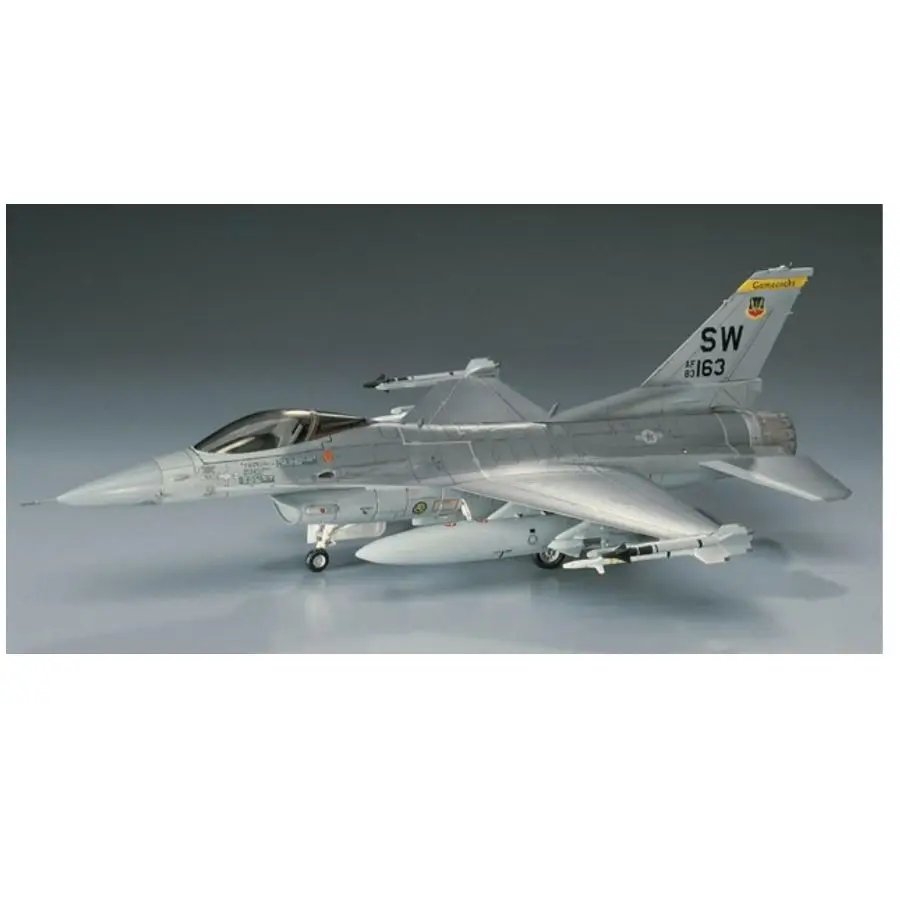 HASEGAWA HA00232 1/72 F-16C Fighting Falcon (Plastic Assembly Model Kit)
