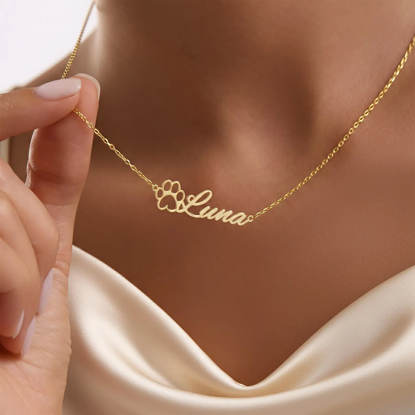 

Custom Paw Name Necklace 18K Gold Plated Pet Pendant for Dog Mom Gift - Bulk Order & Drop Shipping Supported