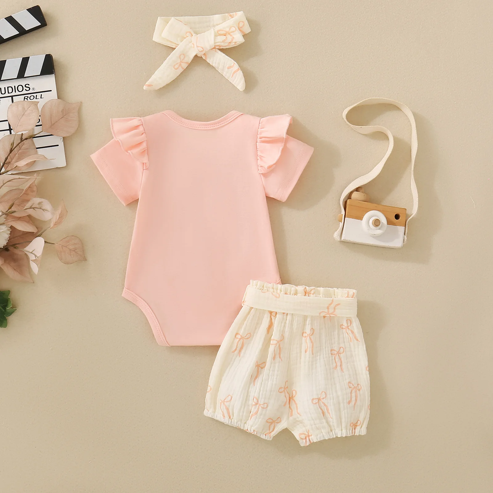 Female infant summer sister embroidered short-sleeved Romper with bow shorts and headgear three-piece set sweet and cute
